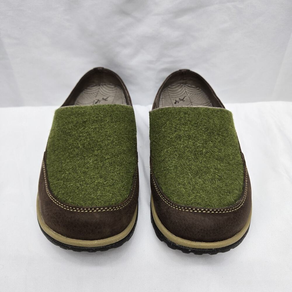 Chaco Women’s Green and Brown Felt Slip-On Clogs - Picture 2 of 12